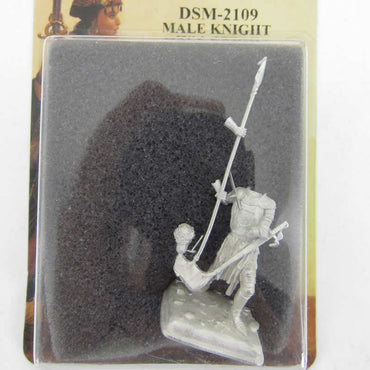 DSM2109 Male Knight with Spear Miniature Parkinson Masterworks (ONLINE ORDER ONLY)