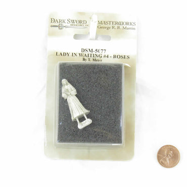 DSM5077 Lady In Waiting No.4 with Roses Miniature George R.R. Martin Masterworks (ONLINE ORDER ONLY)