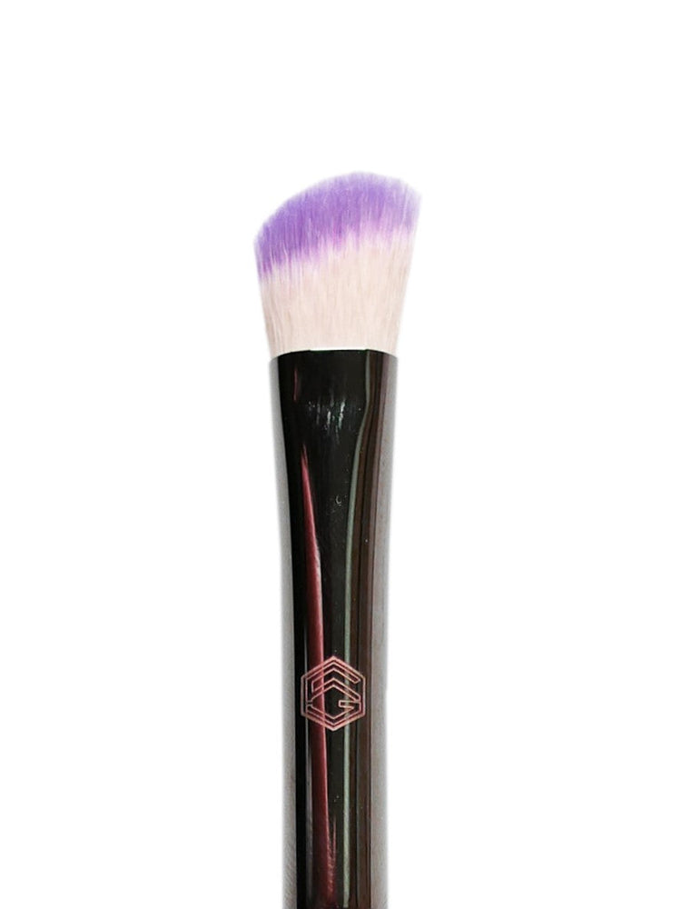 E03 - Angled Shadow Brush (ONLINE ORDER ONLY)