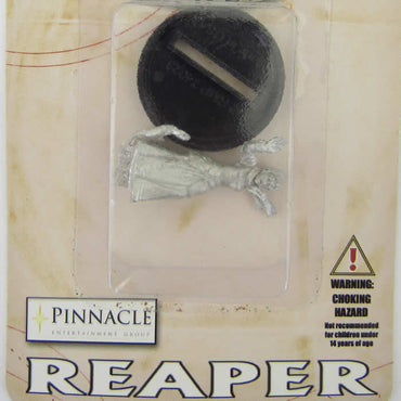 RPR59042 Rippers Female Witch Hunter Miniature 25mm Heroic Scale (ONLINE ORDER ONLY)