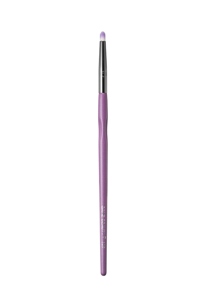 E09 - Small Crease Eyeshadow Brush (ONLINE ORDER ONLY)