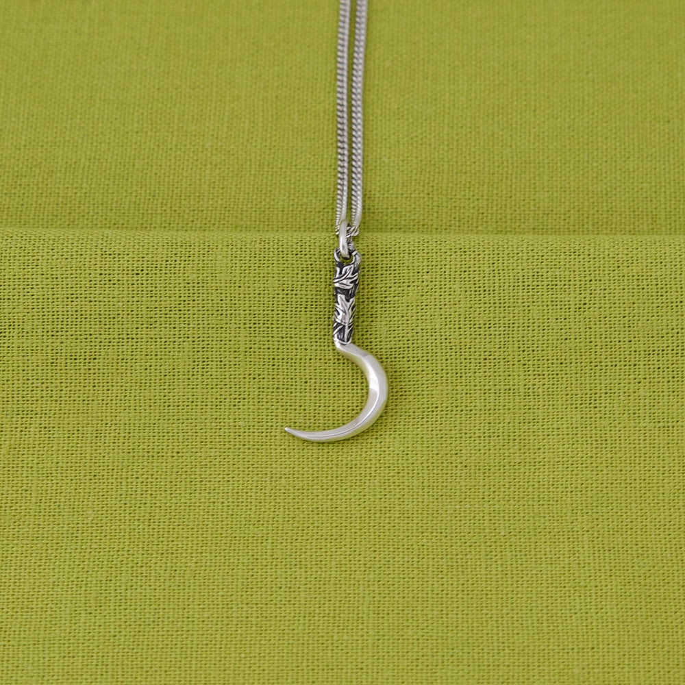 Dungeons and Dragons X RockLove Druid Boline Knife Necklace (ONLINE ORDER ONLY)