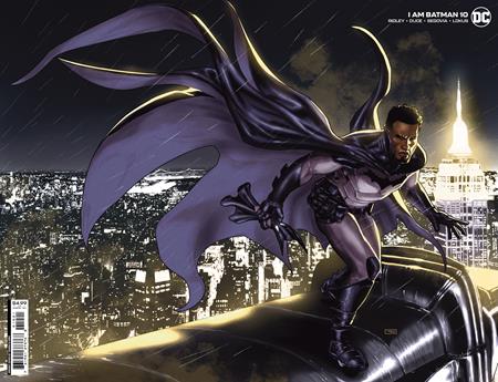 I Am Batman #10 B Taurin Clarke Wraparound Card Stock Variant (06/14/2022) Dc (ONLINE ORDER ONLY)