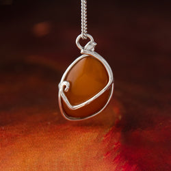 Magic: The Gathering X RockLove Mox Amber Necklace (ONLINE ORDER ONLY)