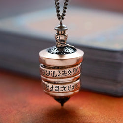 Magic: The Gathering X RockLove Sensei's Divining Top Necklace (ONLINE ORDER ONLY)