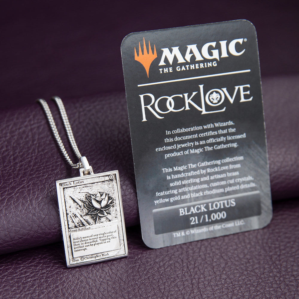Magic: The Gathering X RockLove Black Lotus Miniature Card Necklace (ONLINE ORDER ONLY)