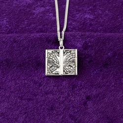Dungeons and Dragons X RockLove Dungeon Master Game Screen Necklace (ONLINE ORDER ONLY)