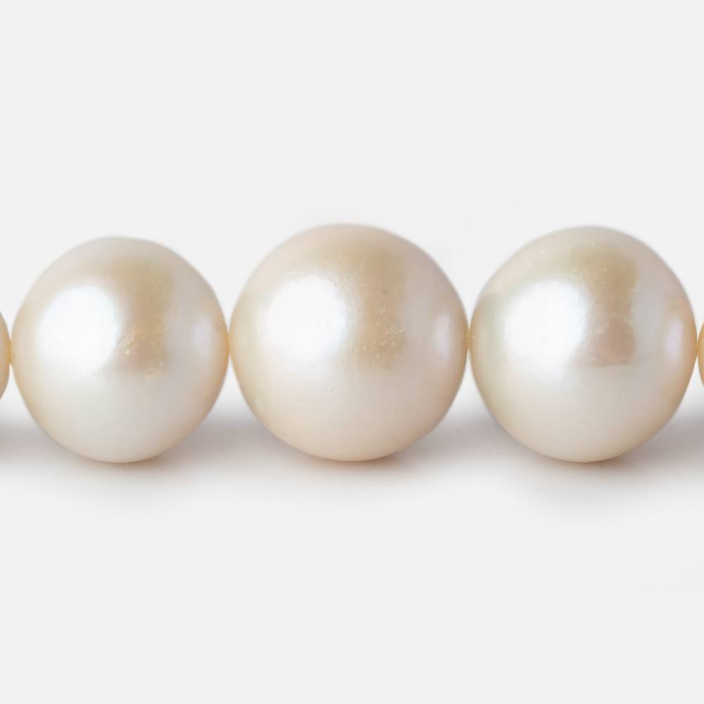 13x13-16x16mm Off White Near Round Freshwater Pearl 17 inch 31 pieces AA (ONLINE ORDER ONLY)