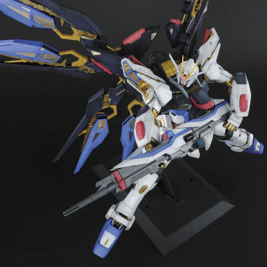 PG 1/60 Strike Freedom Gundam - Model Kit (Online Order Only)