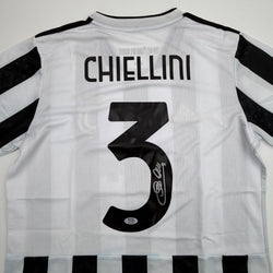 Autographed/Signed Giorgio Chiellini Juventus White Soccer Futbol Jersey Beckett BAS COA