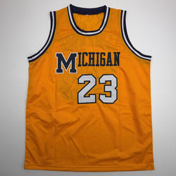 Autographed/Signed Yaxel Lendeborg Michigan Yellow College Basketball Jersey JSA COA (ONLINE ORDER ONLY)