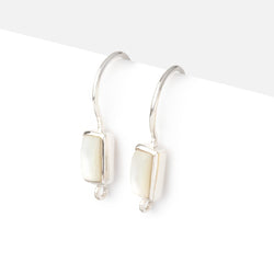 18mm Mother of Pearl Plain Baguette Ear Wire Set of 2 pieces (ONLINE ORDER ONLY)