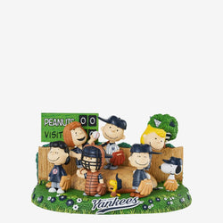 Peanuts Gang MLB Field Mini Bobble Scene Bobbleheads (ONLINE ORDER ONLY)