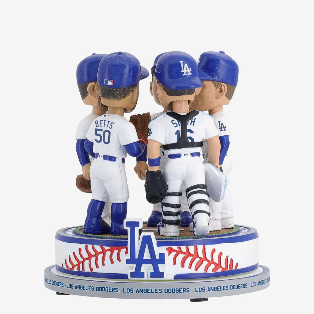 Shohei Ohtani, Freddie Freeman, Mookie Betts, Max Muncy & Will Smith Los Angeles Dodgers Mound Visit Spinner Mini Bobblehead Scene MLB Bobblehead (ONLINE ORDER ONLY)