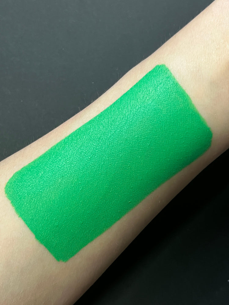 19 - Emerald (Green) Water Activated Graphic Liner