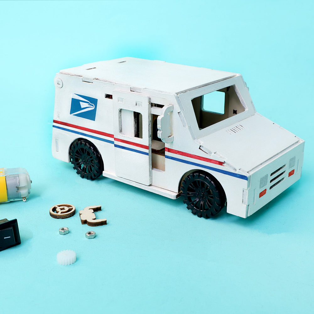 Delivery Truck STEM Kit – Build, Paint & Power a Moving Mail Truck (ONLINE ORDER ONLY)