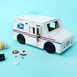 Delivery Truck STEM Kit – Build, Paint & Power a Moving Mail Truck (ONLINE ORDER ONLY)