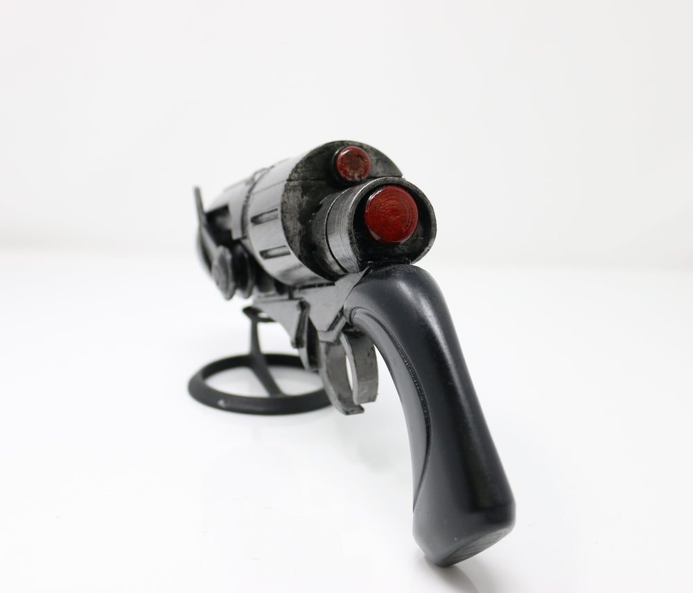 Eleena Daru Blaster Prop (ONLINE ORDER ONLY)