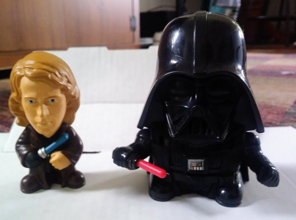 Star Wars Burger King toy - Anakin to Darth Vader (ONLINE ORDER ONLY)