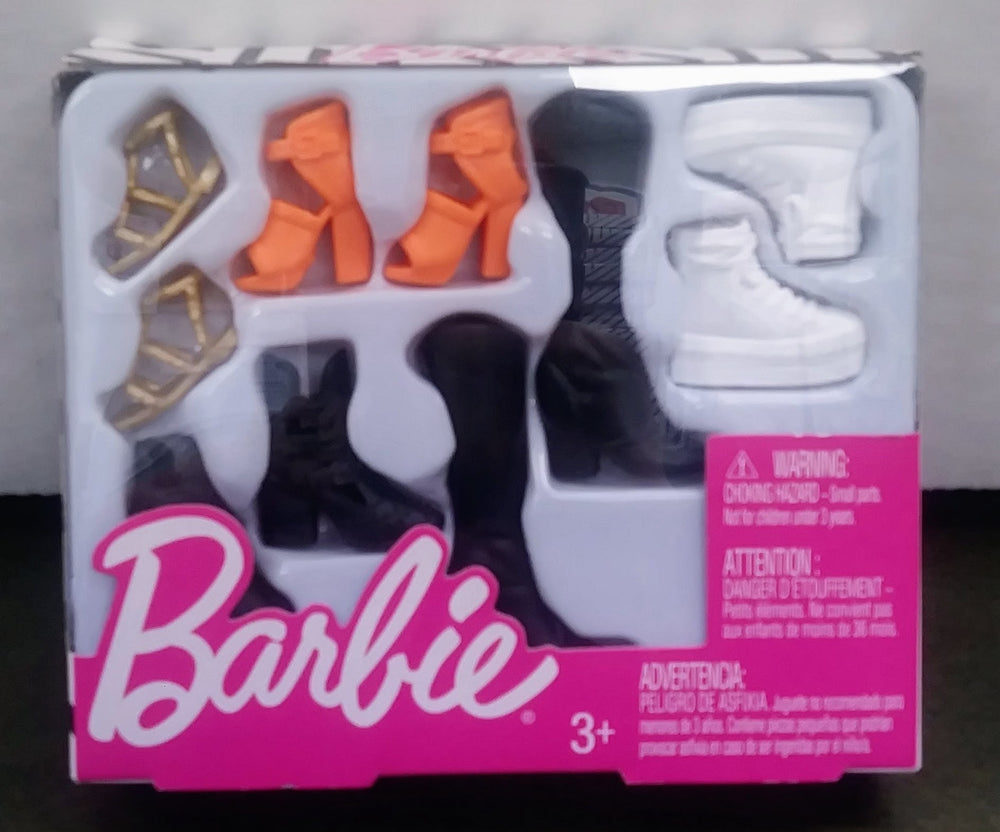 Barbie Fashion Set #FCR92 (ONLINE ORDER ONLY)