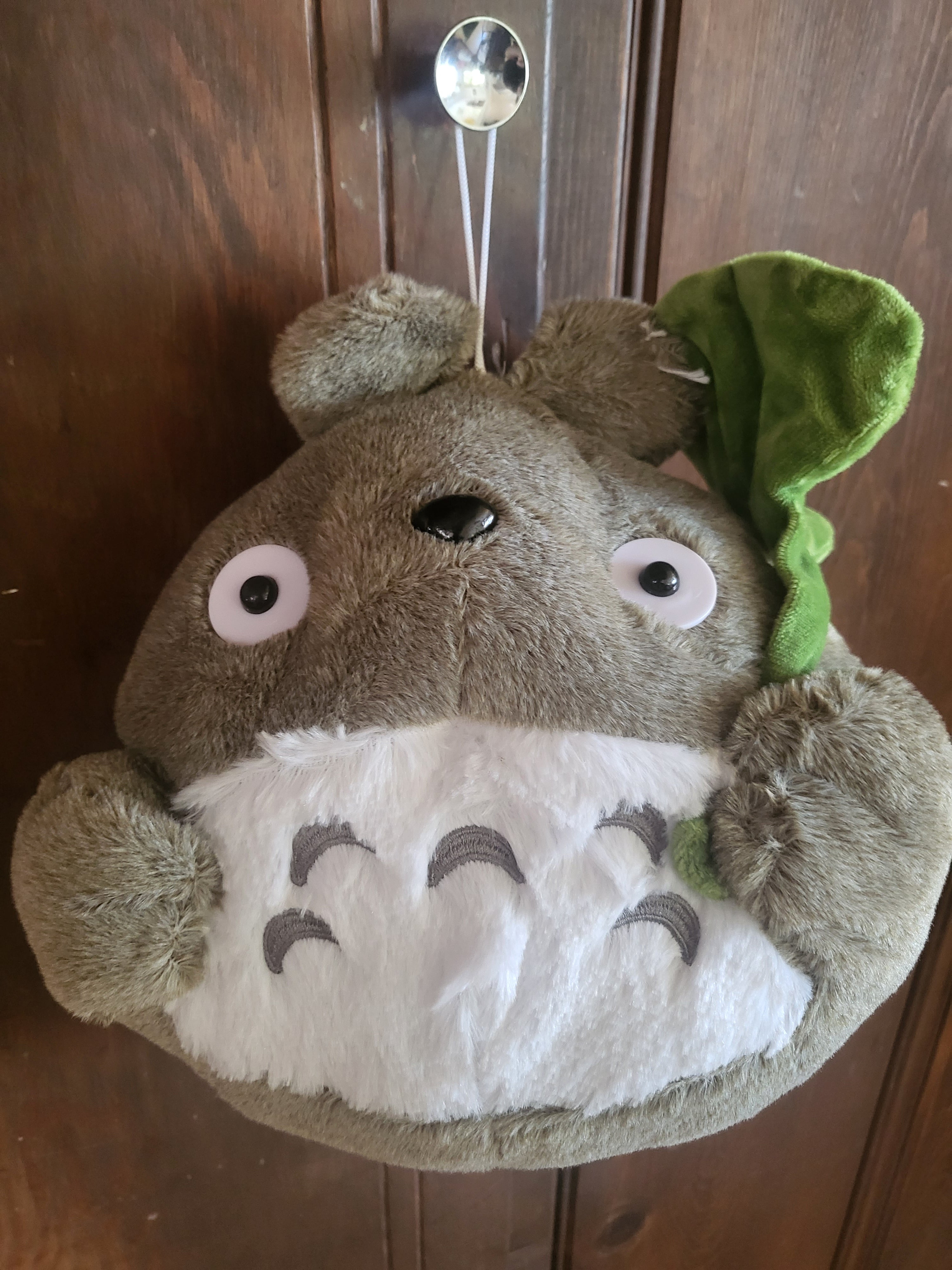 Totoro Grey w/ leaf 12