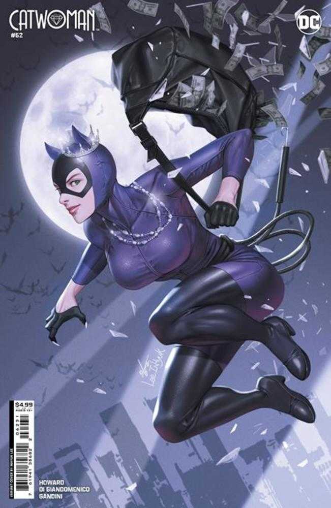 Catwoman #62 Cover C Inhyuk Lee Card Stock Variant (ONLINE ORDER ONLY)