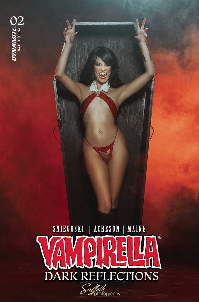 Vampirella: Dark Reflections (2024) #2E (Online Order Only)