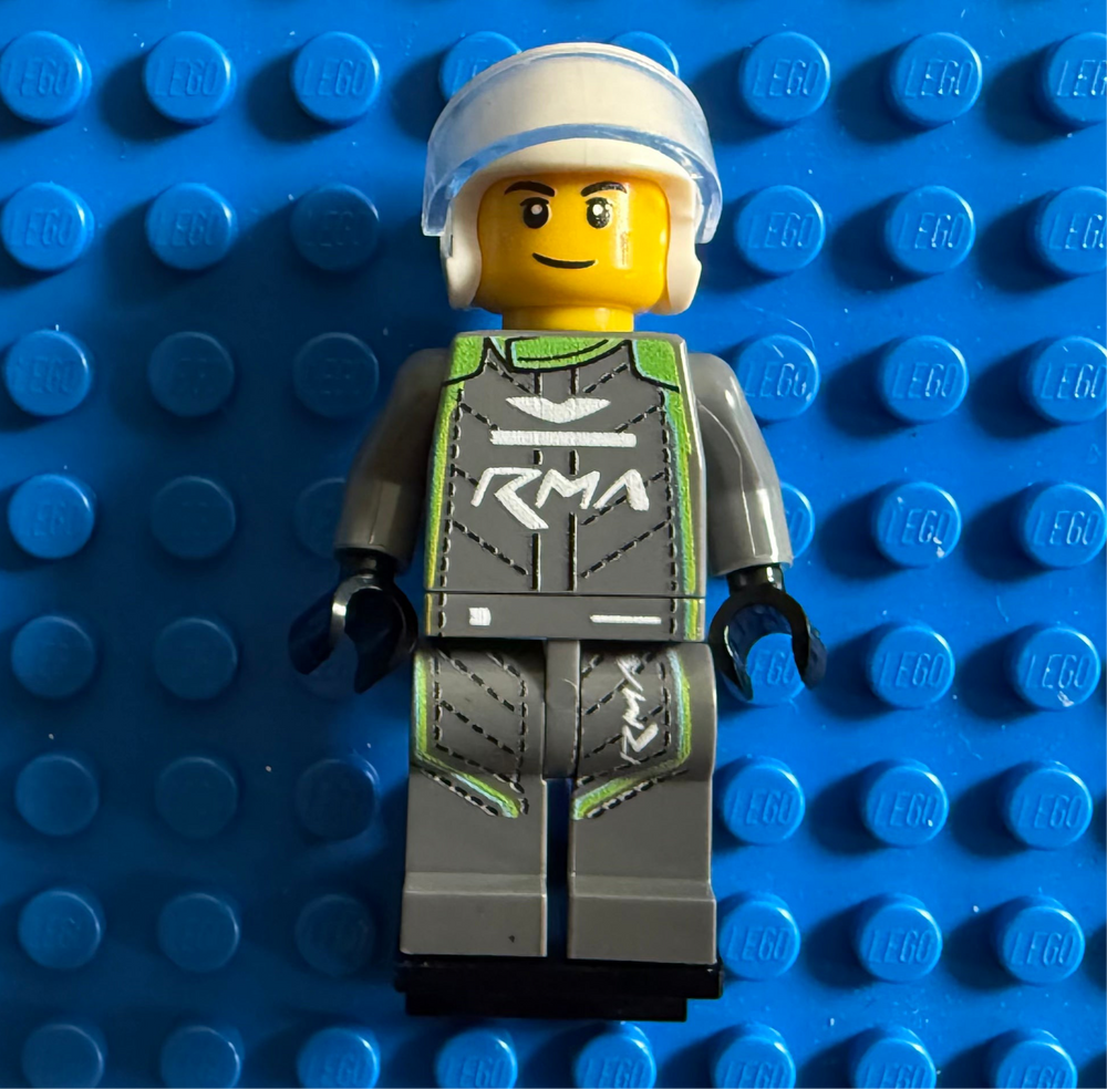 Aston Martin Valkyrie AMR Pro Driver Minifigure (ONLINE ORDER ONLY)