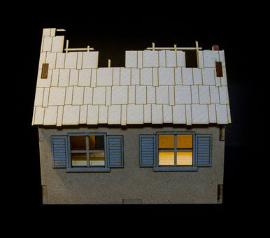 28mm Ruined Small Country Home - 28MMDF555 (Online Order Only)