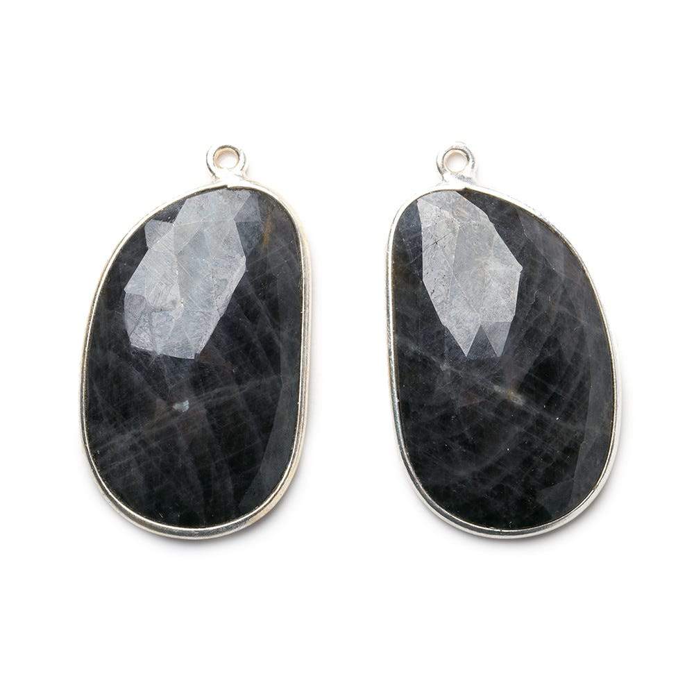 28x18mm Silver .925 Bezel Blue Sapphire faceted free shape Pendant Set of 2 pieces (ONLINE ORDER ONLY)