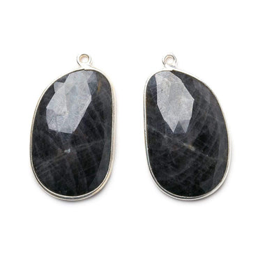 28x18mm Silver .925 Bezel Blue Sapphire faceted free shape Pendant Set of 2 pieces (ONLINE ORDER ONLY)