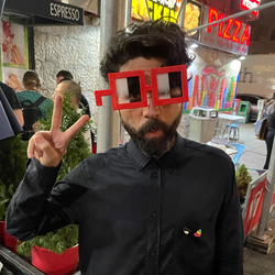 Bigshot Noggles in Classic Red (ONLINE ORDER ONLY)