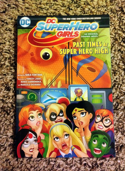 DC Graphic Novel: Super Hero Girls - Past Times at Super Hero High (ONLINE ORDER ONLY)