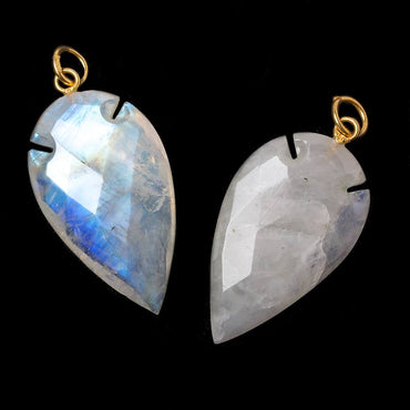 36x20mm Rainbow Moonstone Faceted Arrowhead Focal Pendant 1 piece (ONLINE ORDER ONLY)