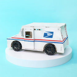 Delivery Truck STEM Kit – Build, Paint & Power a Moving Mail Truck (ONLINE ORDER ONLY)