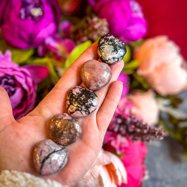 3cm Rhodonite Crystal Hearts for Valentines Day Gifts (ONLINE ORDER ONLY)