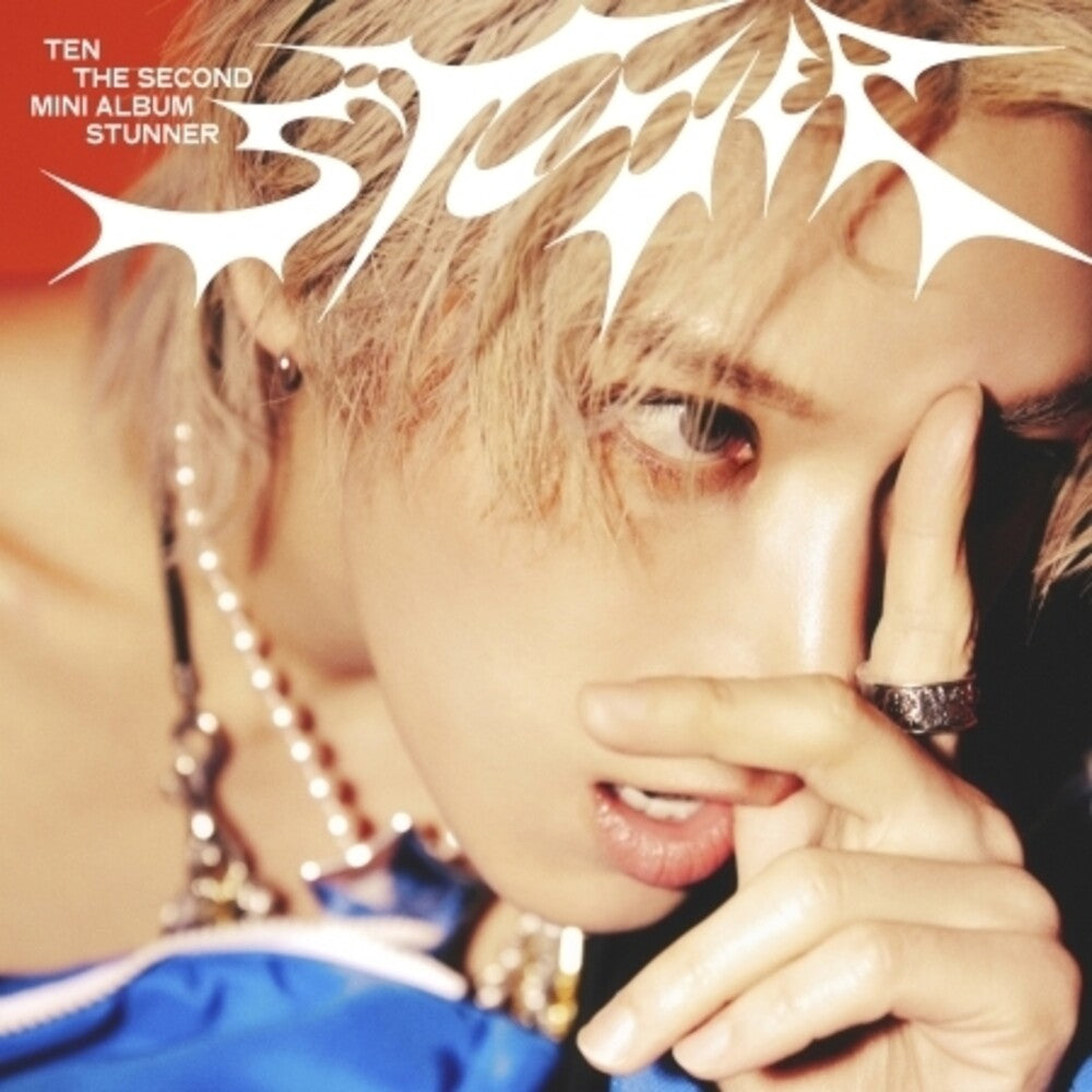 Stunner - Photo Book Version - incl. 72pg Photobook + Photocard [CD]