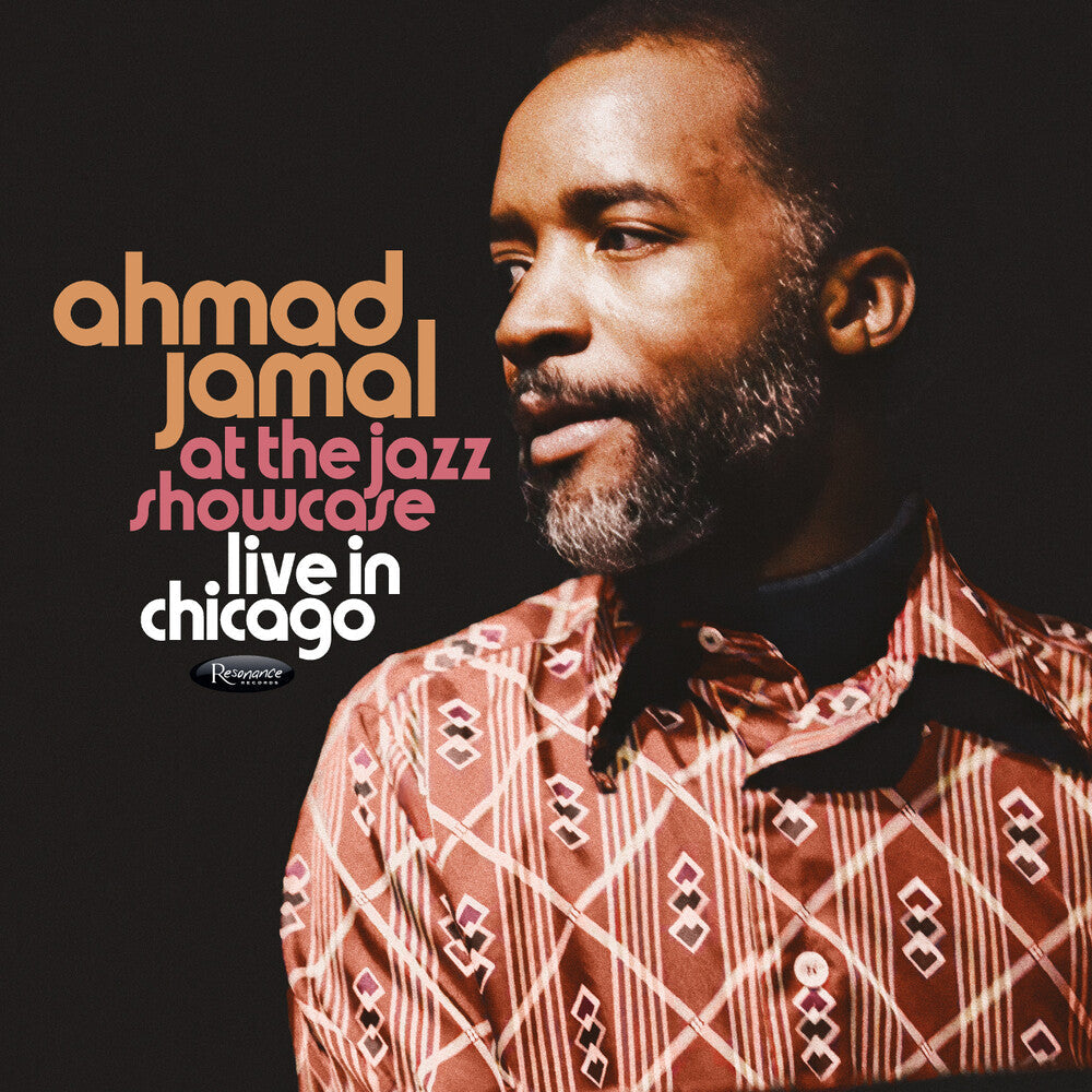 At The Jazz Showcase: Live In Chicago [Digipak]