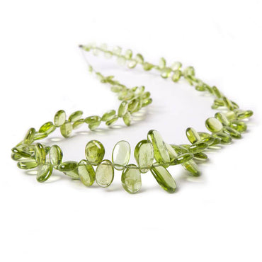 4x3-13.5x7mm Peridot Plain Freeshape Beads 16 inch 110 pieces (ONLINE ORDER ONLY)