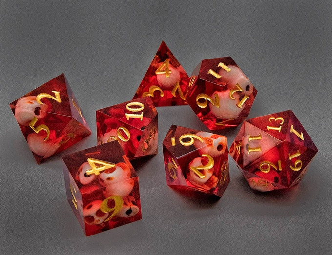 Red Sunken Skull Inclusion 7-Dice Set Resin Sharp Edge RPG DND (Online Only)