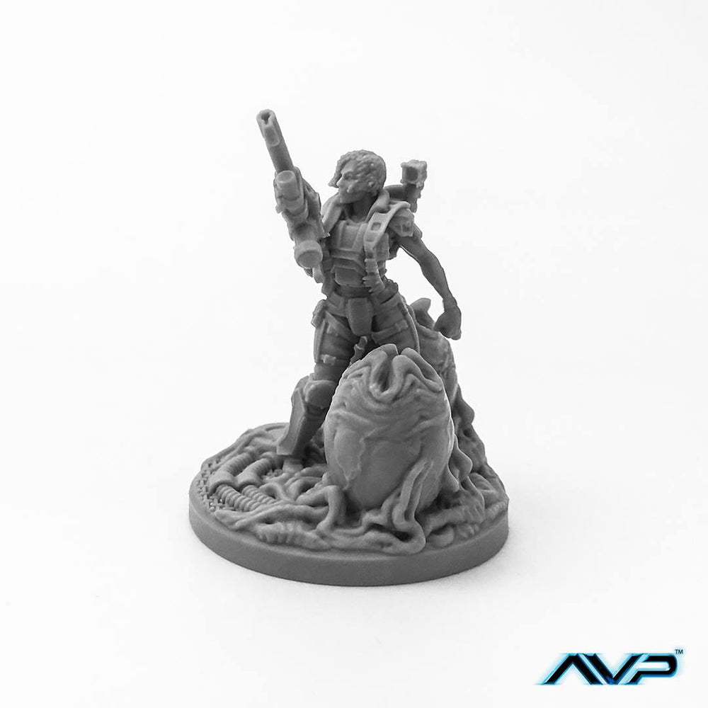 Alien vs Predator (AVP): Female Marine - Flamer (ONLINE ORDER ONLY)