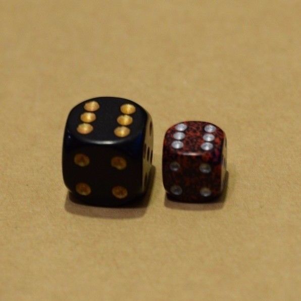 Silver Volcano Speckled 12mm D6 Pipped (Online Only)