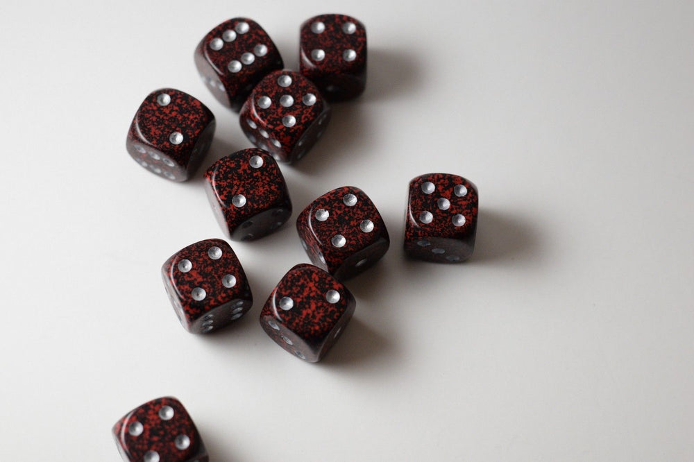 Silver Volcano Speckled 16mm D6 Pipped (Online Only)