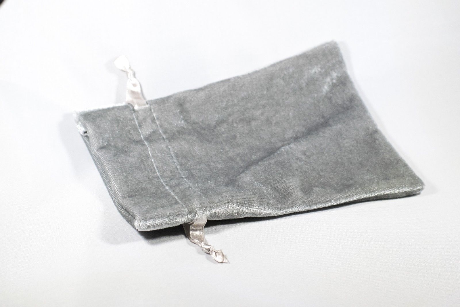Silver Velvet Gift Dice Bag 4