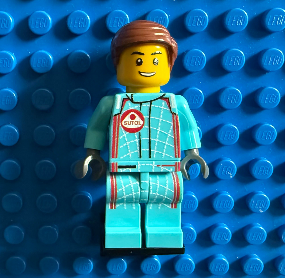 Red & Blue Racing Outfit, Sutol Team Minifigure (ONLINE ORDER ONLY)