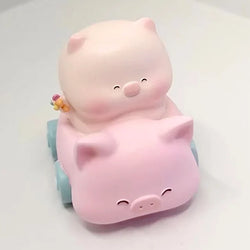 TOURIST PIGGY FIGURINE BLIND BOX (1 Blind Box) (ONLINE ORDER ONLY)