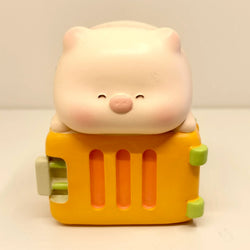 TOURIST PIGGY FIGURINE BLIND BOX (1 Blind Box) (ONLINE ORDER ONLY)