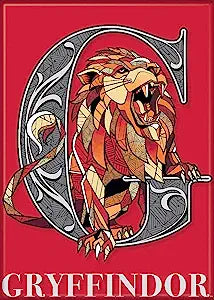 Harry Potter: Gryffindor Crest Magnet (ONLINE ORDER ONLY)