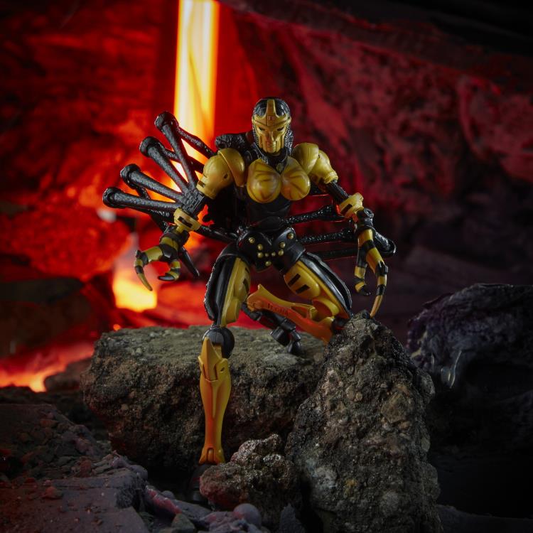 Transformers Generations Kingdom Deluxe - Blackarachnia Action Figure (ONLINE ORDER ONLY)