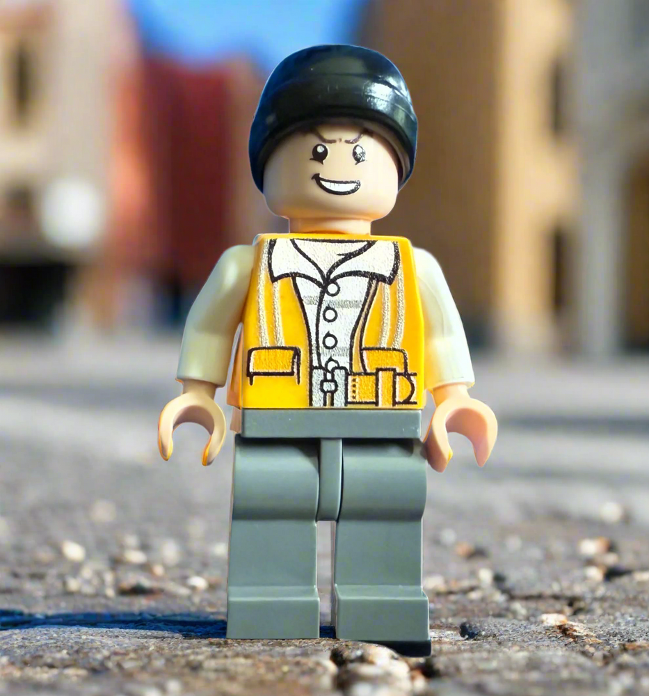Safety Inspector Minifigure (ONLINE ORDER ONLY)